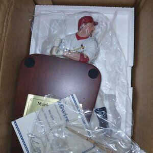 Danbury mint mark Mcguire st Louis cardinals figurine